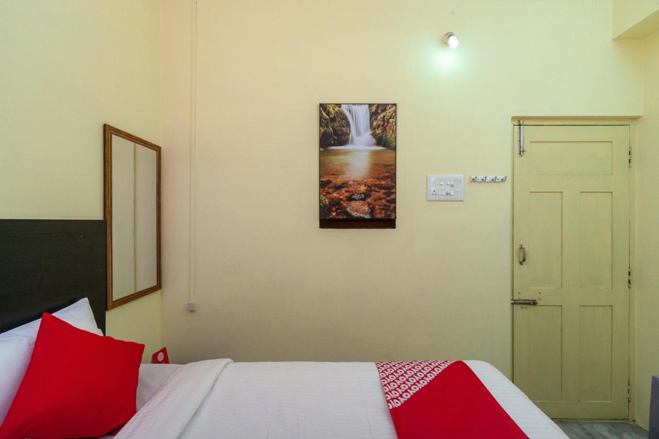 Oyo Flagship 24898 Senthur Murugan Residency Tambaram Exterior foto